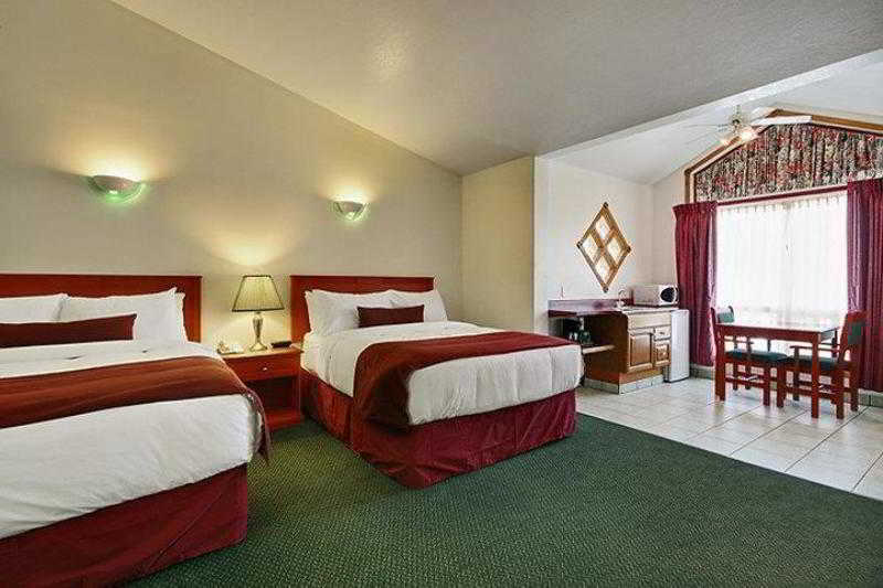 White Wolf Inn Hinton Ruang foto