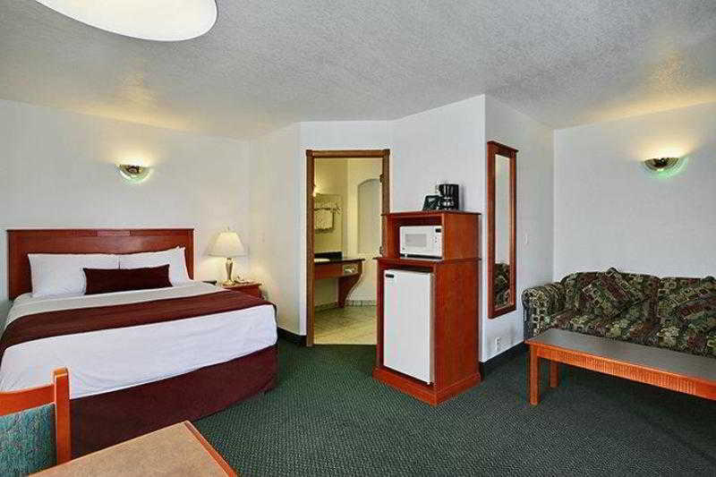 White Wolf Inn Hinton Ruang foto