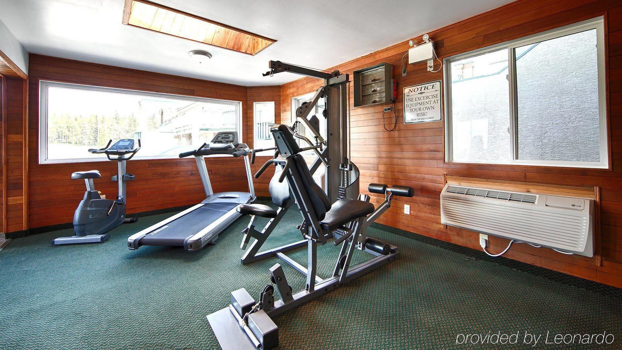 White Wolf Inn Hinton Bagian luar foto